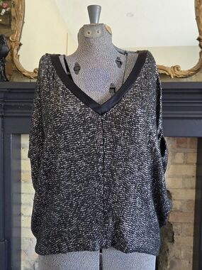 Obakki Black Metallic V-Neck Sweater with Satin Trim